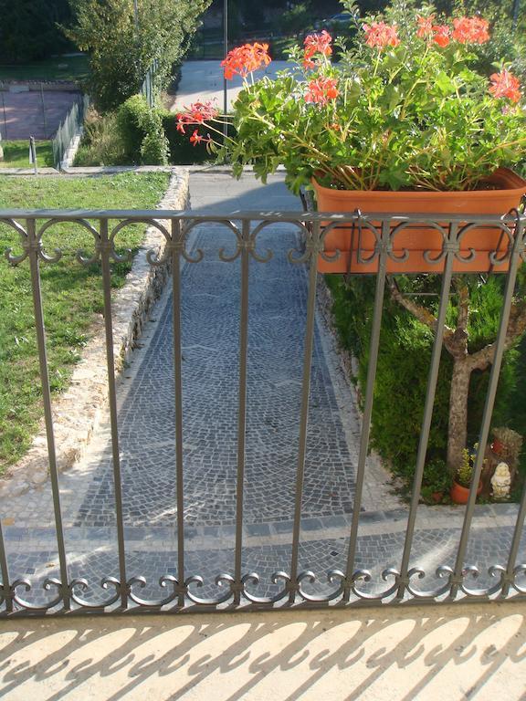 Residence Villa Valsi サント・ステーファノ・ディ・セッサーニオ エクステリア 写真