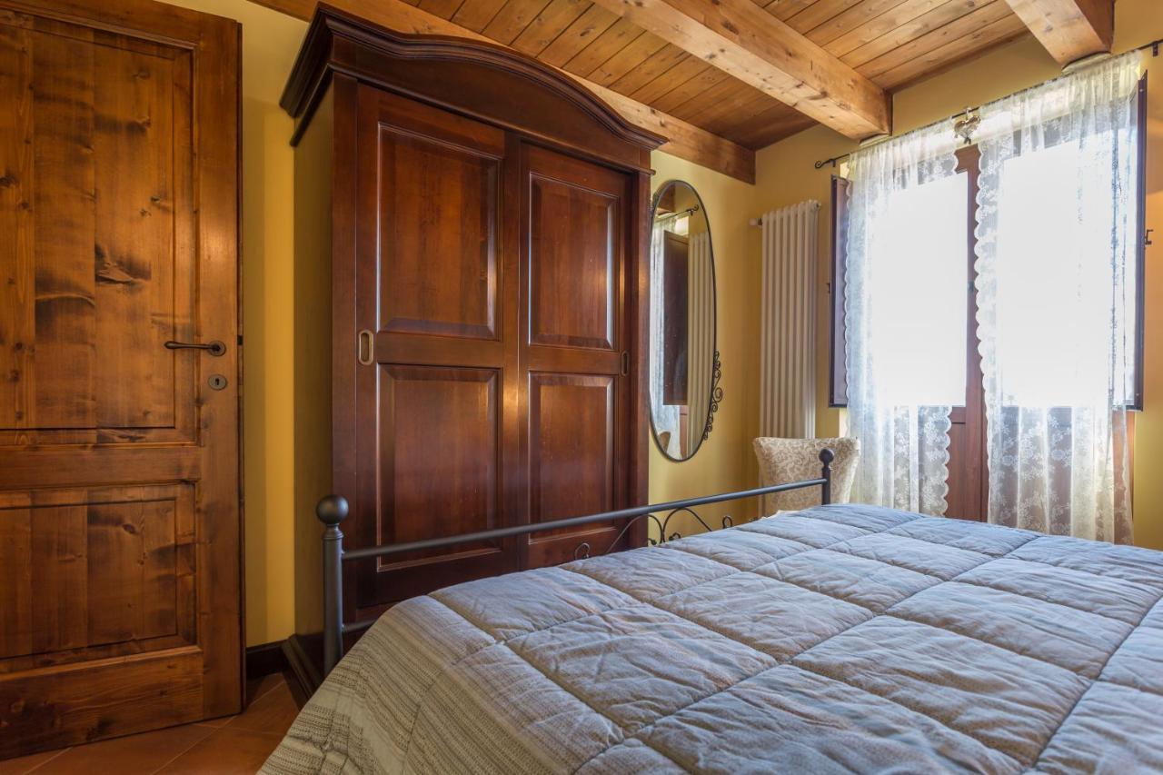 Residence Villa Valsi サント・ステーファノ・ディ・セッサーニオ エクステリア 写真
