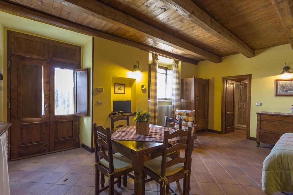 Residence Villa Valsi サント・ステーファノ・ディ・セッサーニオ エクステリア 写真